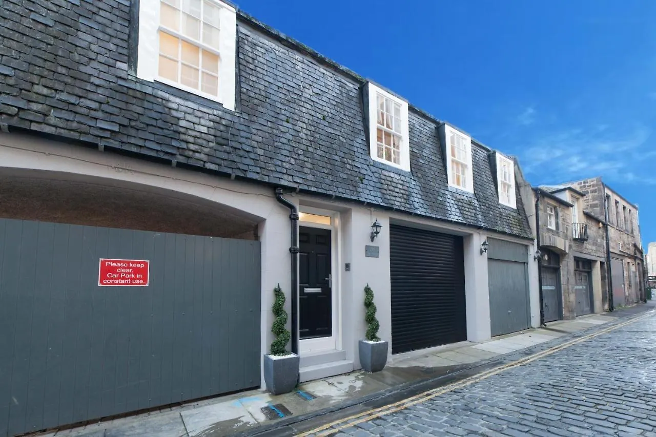 Queensferry Street Lane - Fantastic 2 Bedroom City Centre Mews House With Free Secure Parking! إدنبرة
